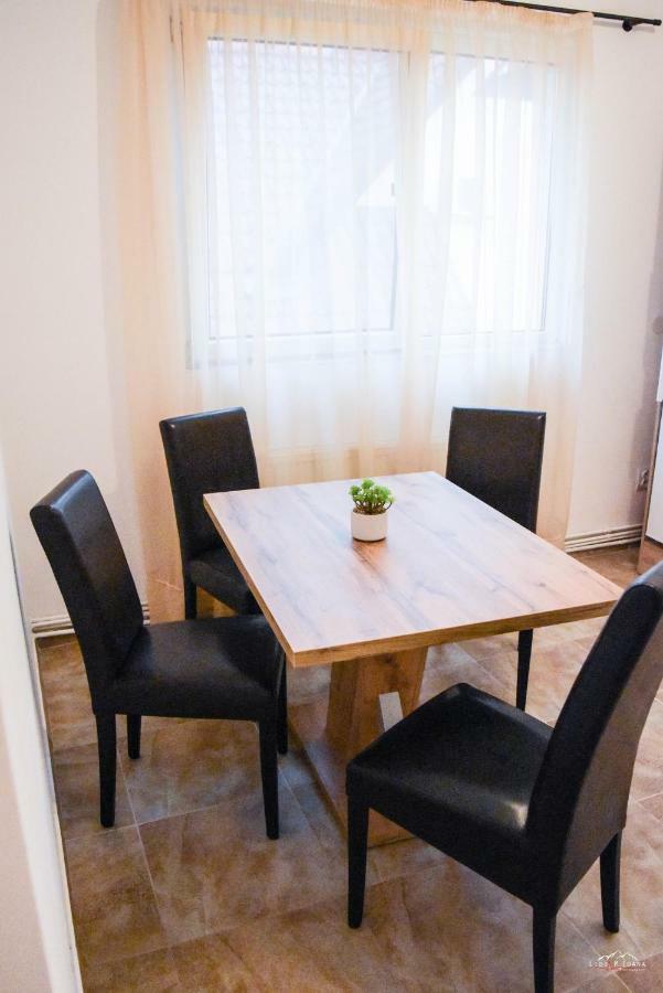 Spacious And Cozy 3Bd+Terrace Couples Apartment Temešvár Exteriér fotografie